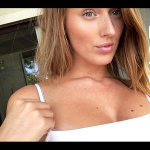 Meet your Posher, Cortney